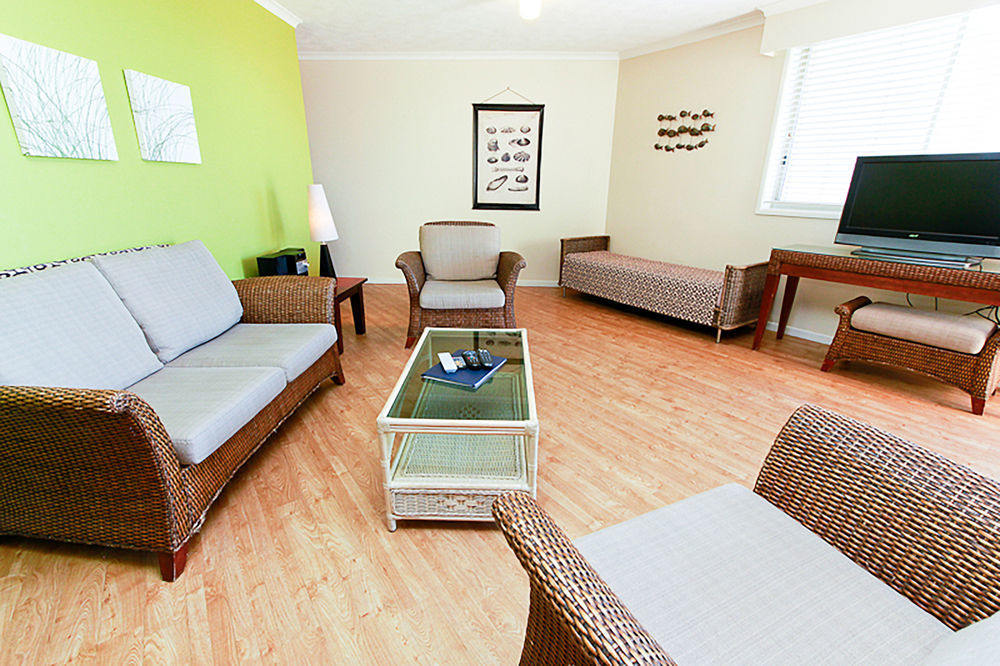 Aparthotel Sandcastles On Currumbin Beachfront, 4*