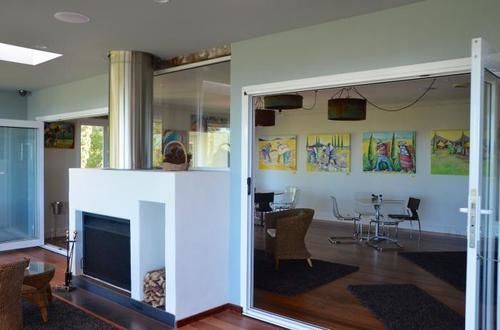 Hilltop On Tamborine Guest house
