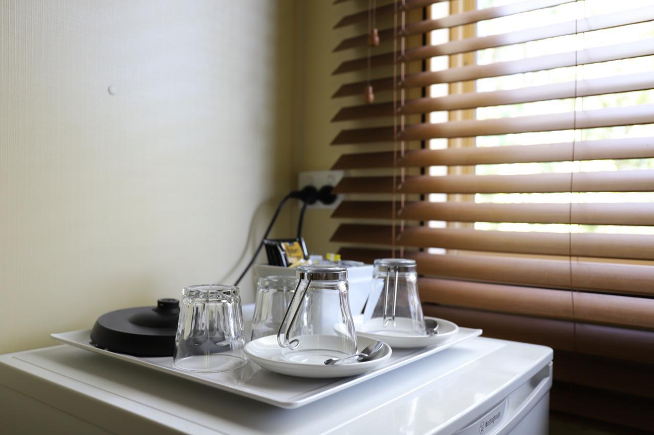 Hilltop On Tamborine Guest house