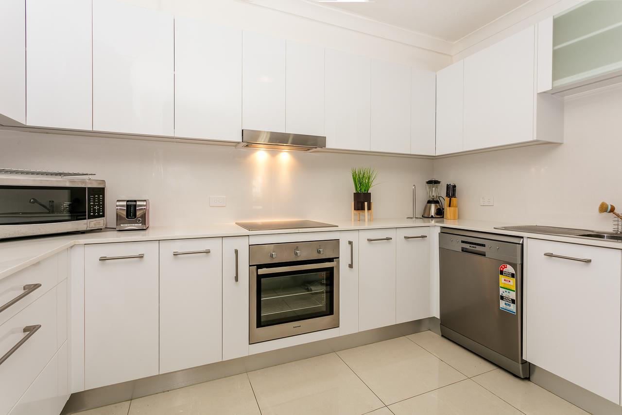 Apartment Pelicanstay In Surfers Paradise