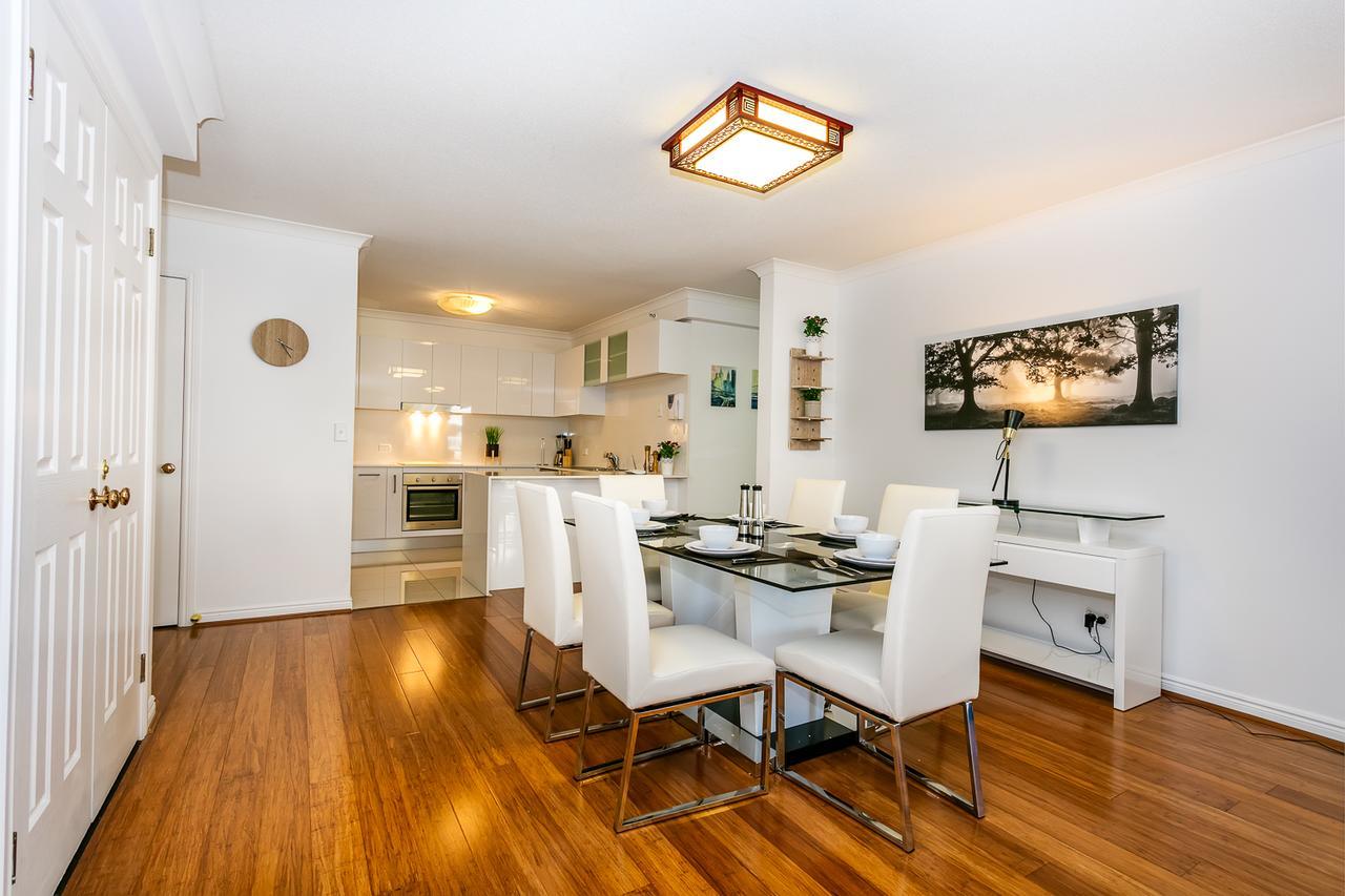 Pelicanstay In Surfers Paradise Apartment *