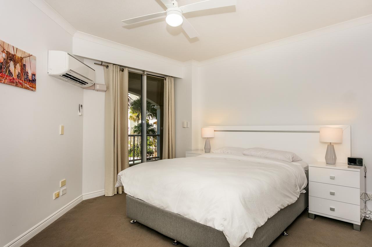 Pelicanstay In Surfers Paradise Gold Coast