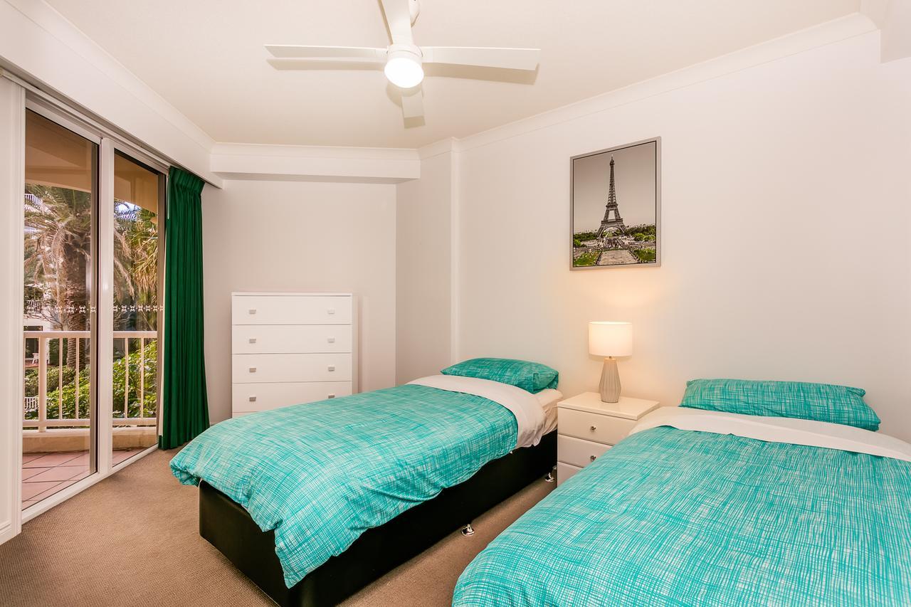 Pelicanstay In Surfers Paradise Gold Coast