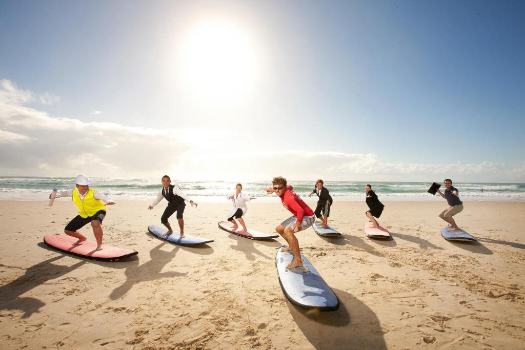 Surfers Beachside Aparthotel 4*