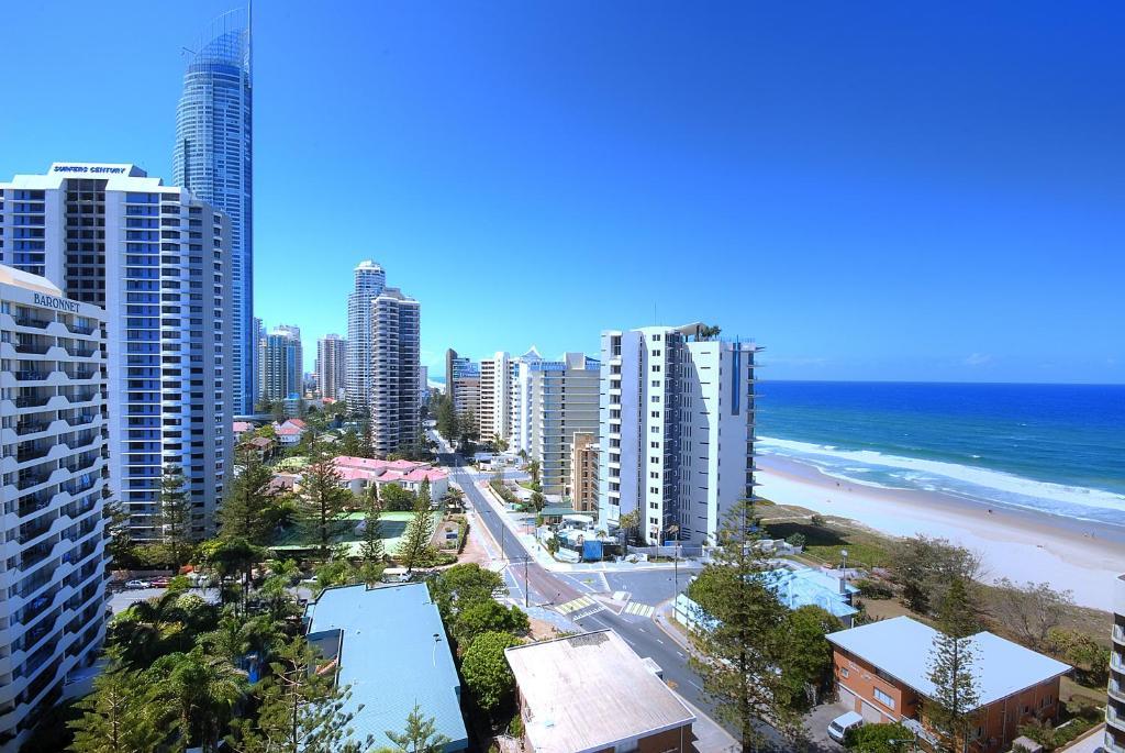 Surfers Beachside Aparthotel 4*