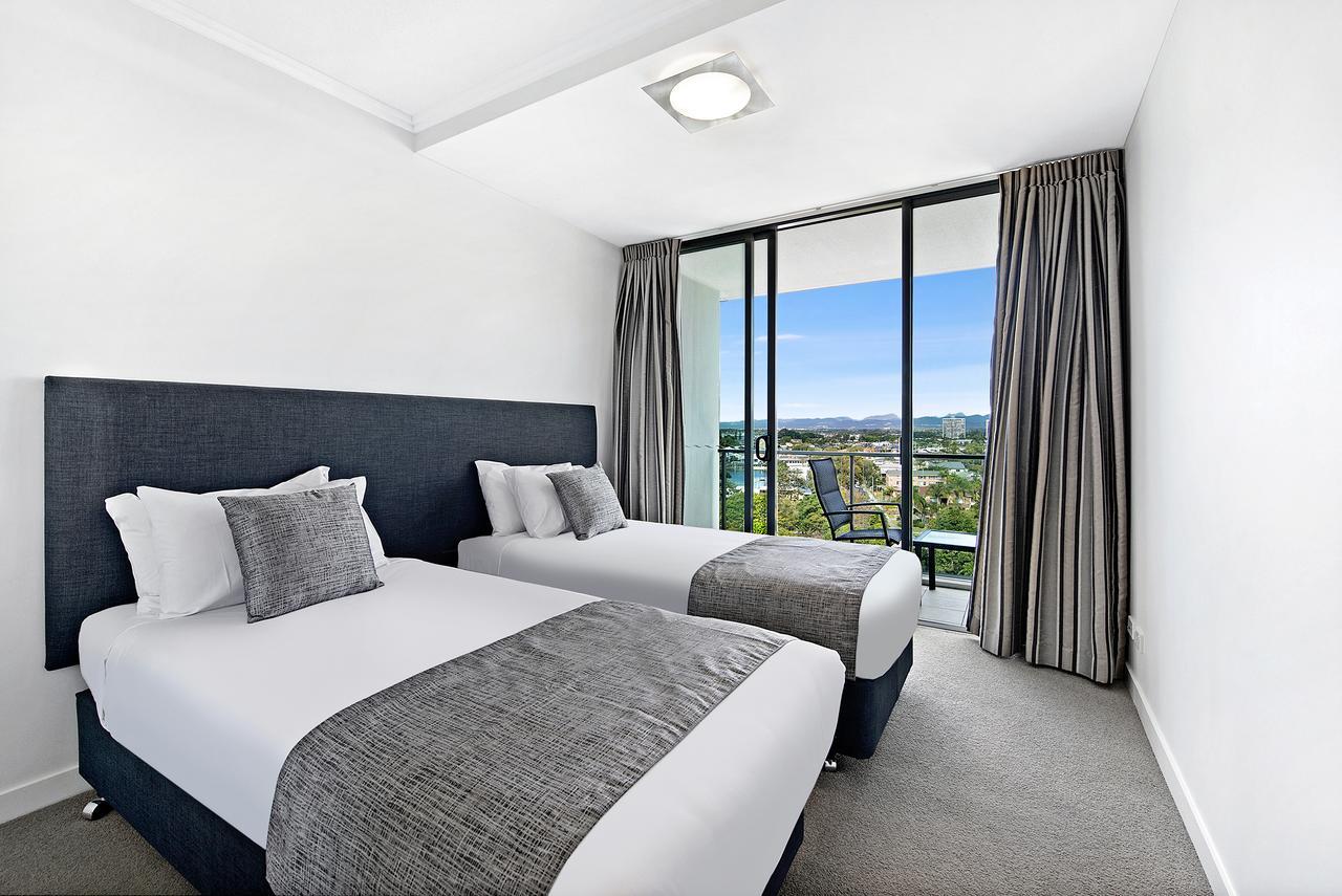 Ultiqa Freshwater Point Broadbeach Resort