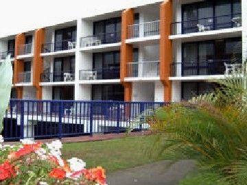 Aparthotel Club Surfers 3*