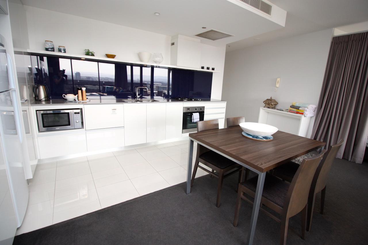 Apartment Cavill Avenue Luxury Private Gold Coast