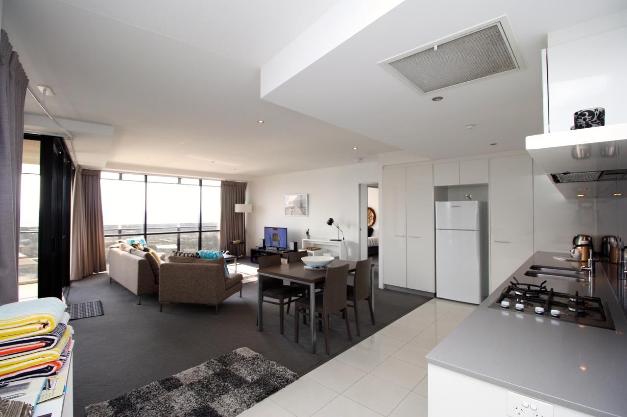 Cavill Avenue Luxury Private Apartment Gold Coast
