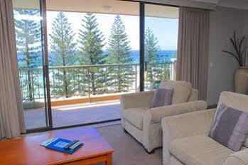 Columbia On Rainbow Bay Gold Coast