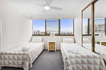 Columbia On Rainbow Bay Hotel Gold Coast