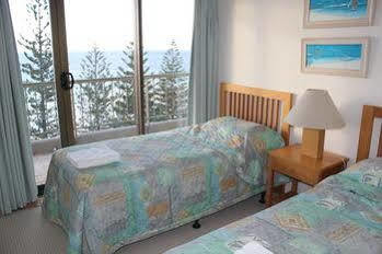 Columbia On Rainbow Bay Gold Coast