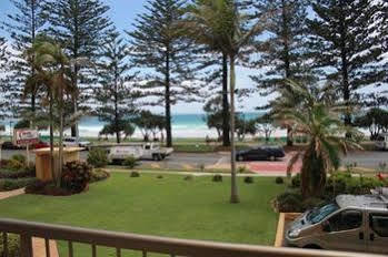 Hotel Columbia On Rainbow Bay