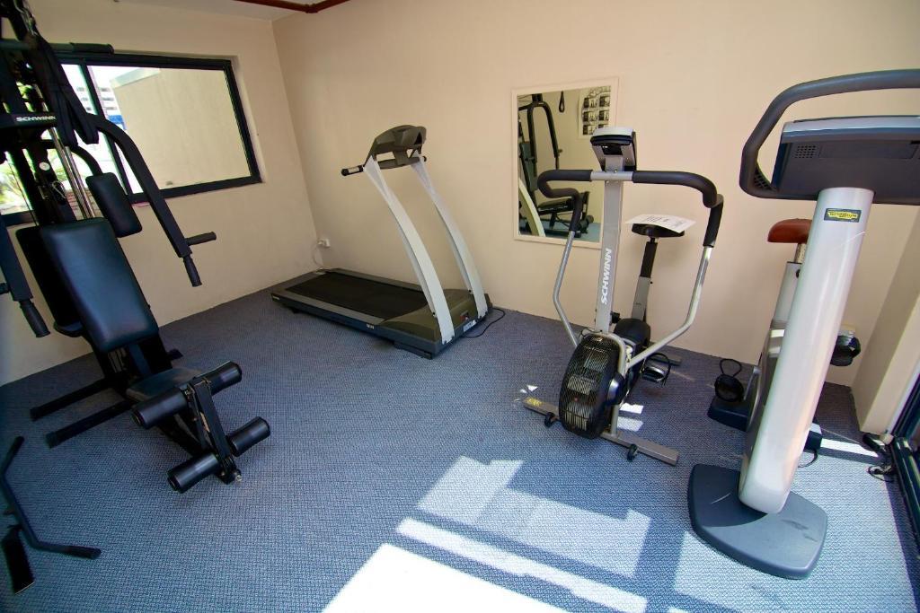 Victoria Square 4*