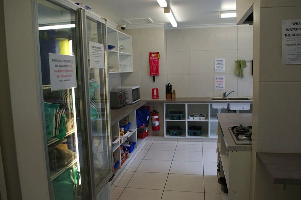 Aquarius Hostel *