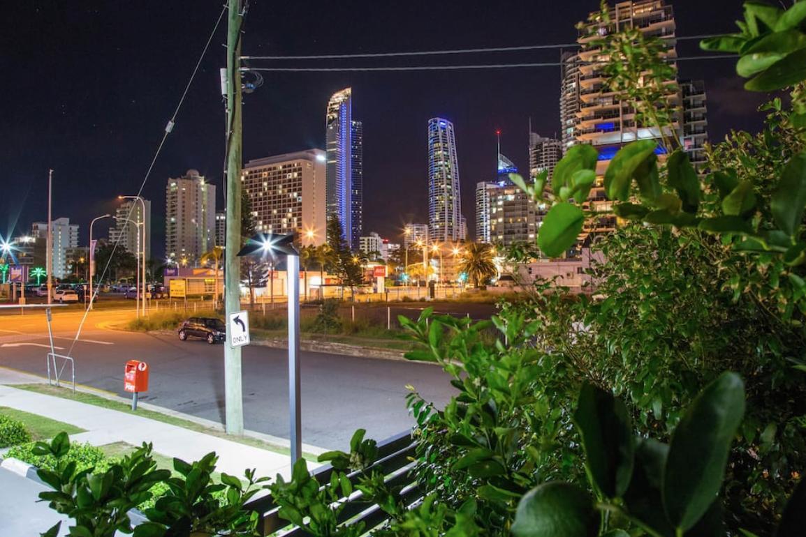 Spacious House In Heart Of Surfers Paradise * Gold Coast
