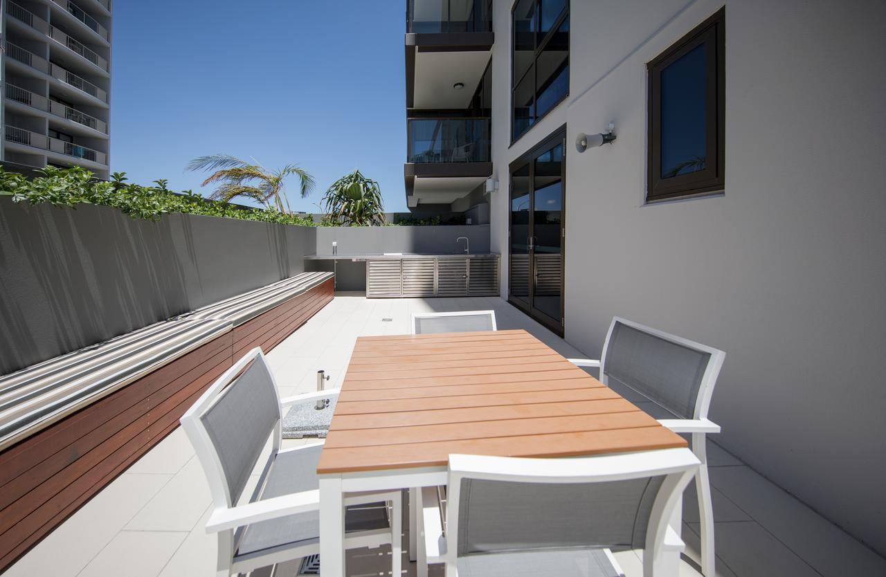Dayday Premier At 2663 Hwy, Broadbeach Apartment