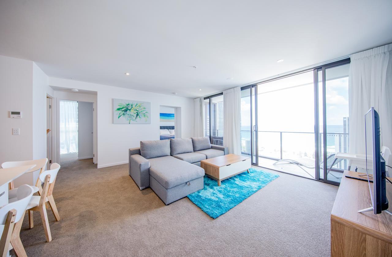 Dayday Premier At 2663 Hwy, Broadbeach Gold Coast