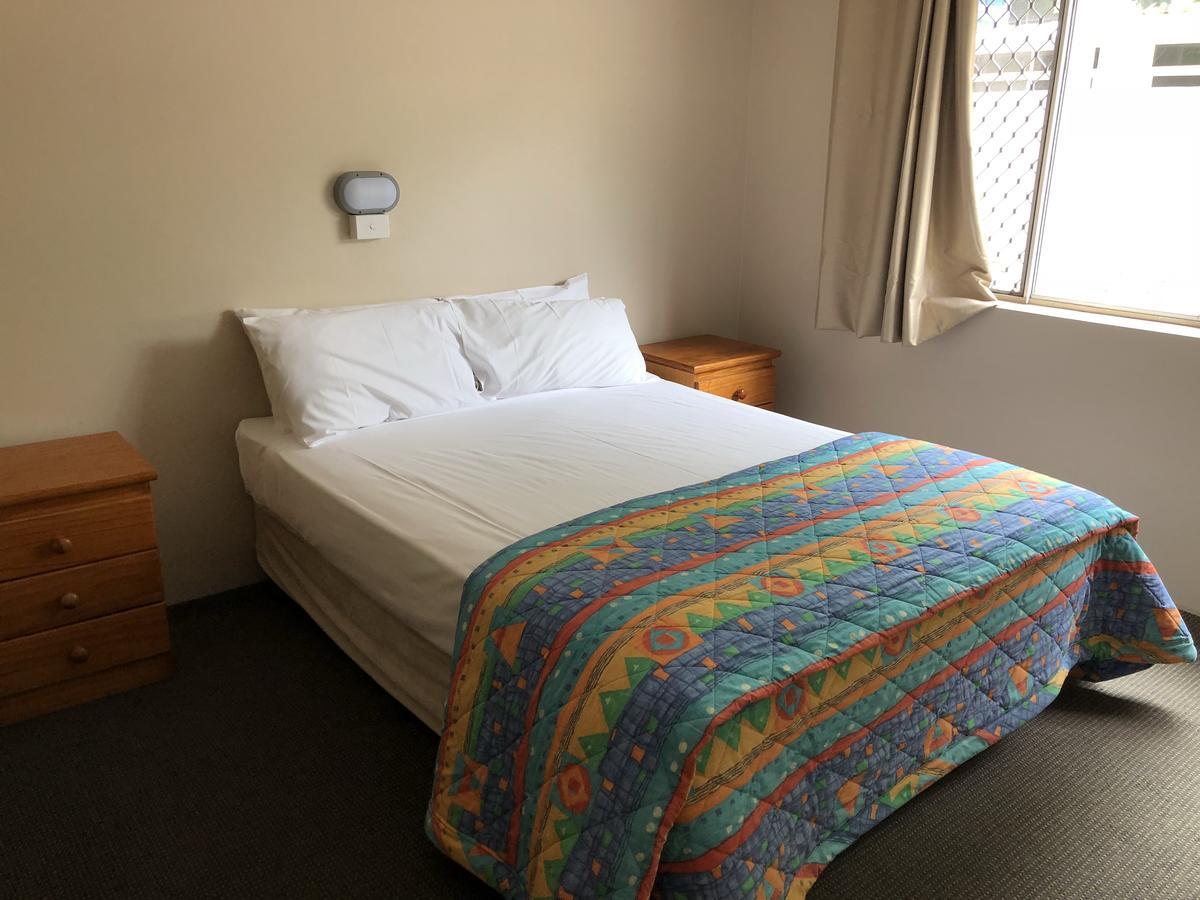 Browns At Broadbeach Aparthotel 3*