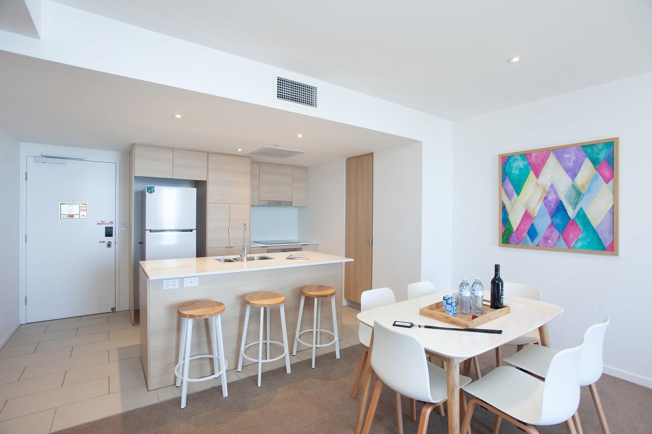Apartment High Floor Ocean View Suites Broadbeach *