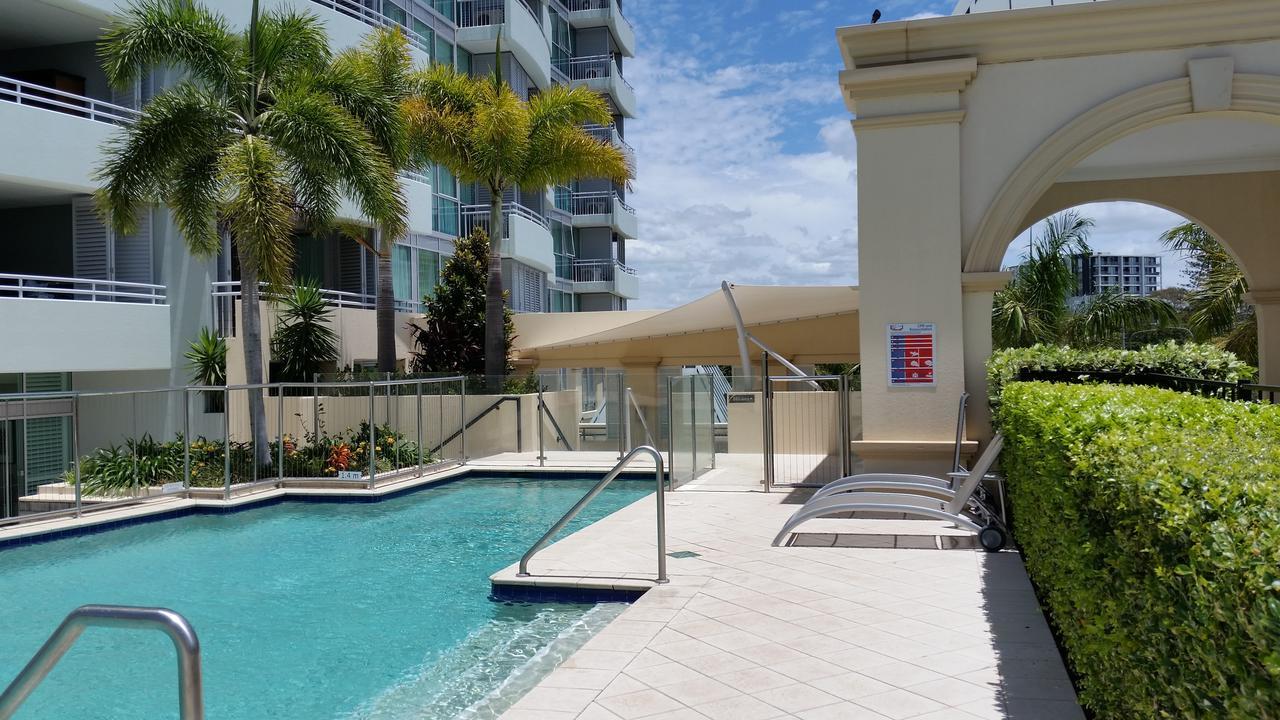 Grand Hotel Gold Coast Apartment Gold Coast