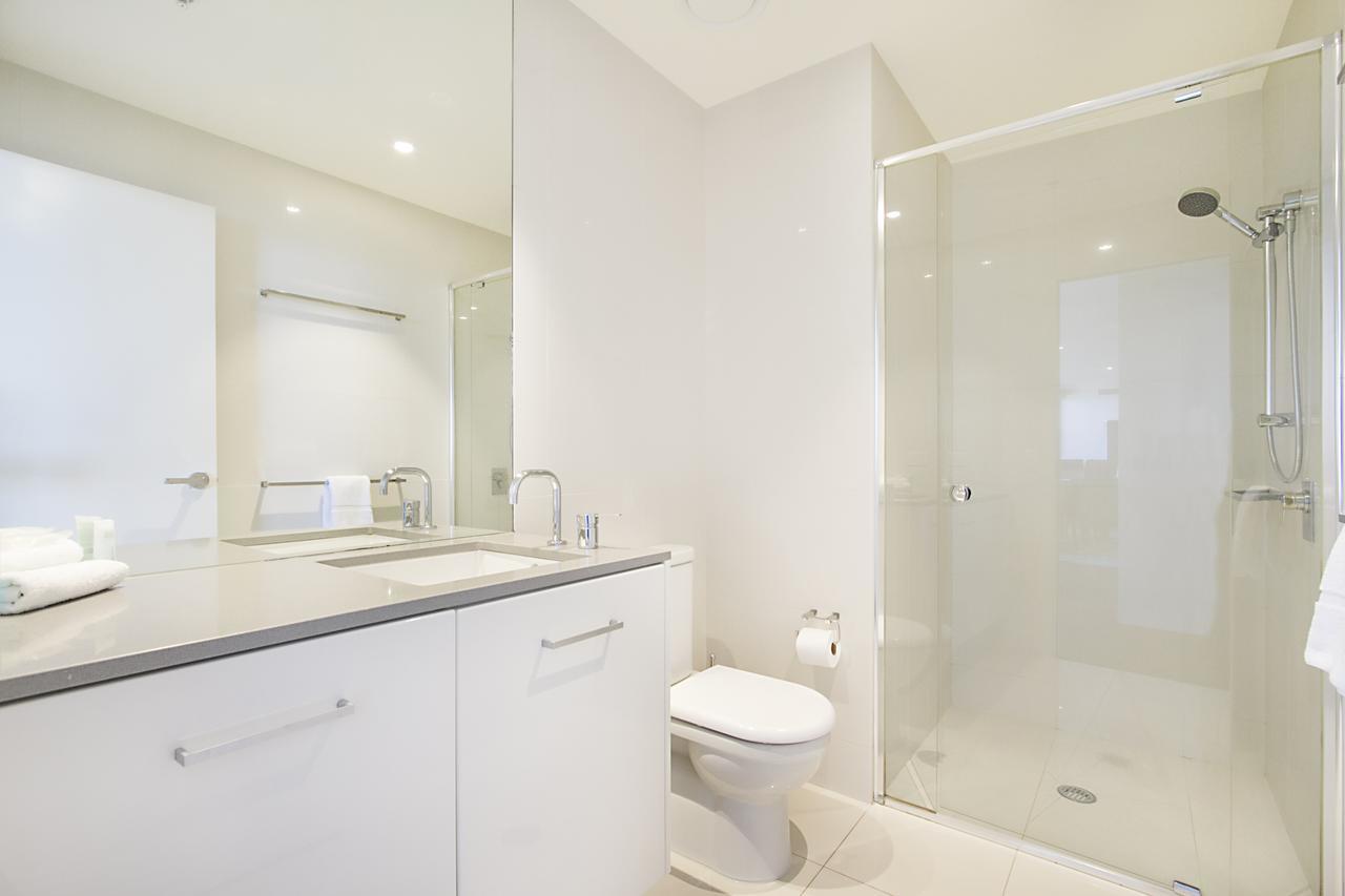 Circle On Cavill 2, 3, 4 & 5 Bedroom Skyhomes & Sub Penthouses By Holidays