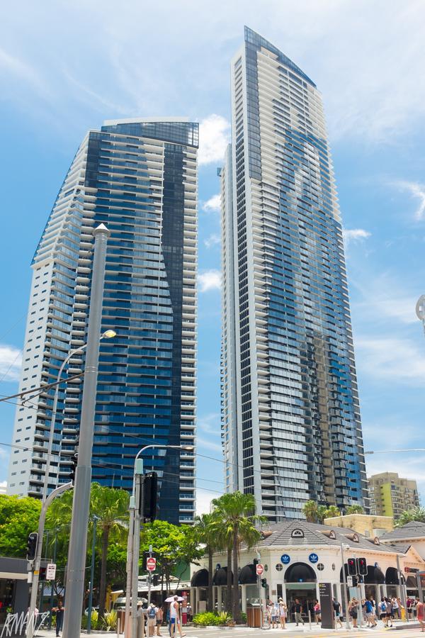 Cavill Avenue Luxury Private * Gold Coast