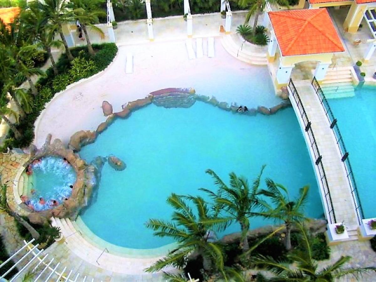 The Towers Of Chevron Renaissance - Holidays Apartment *