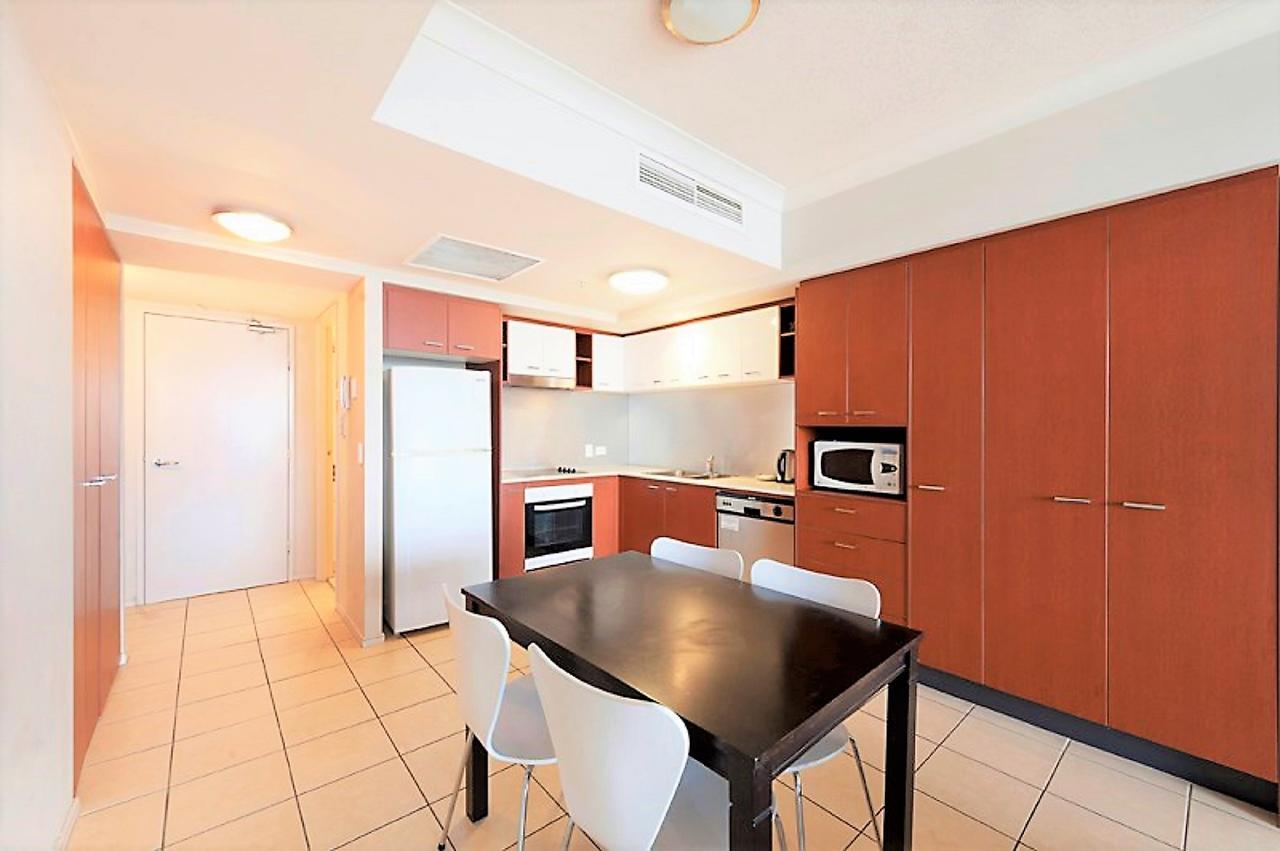 The Towers Of Chevron Renaissance - Holidays Gold Coast