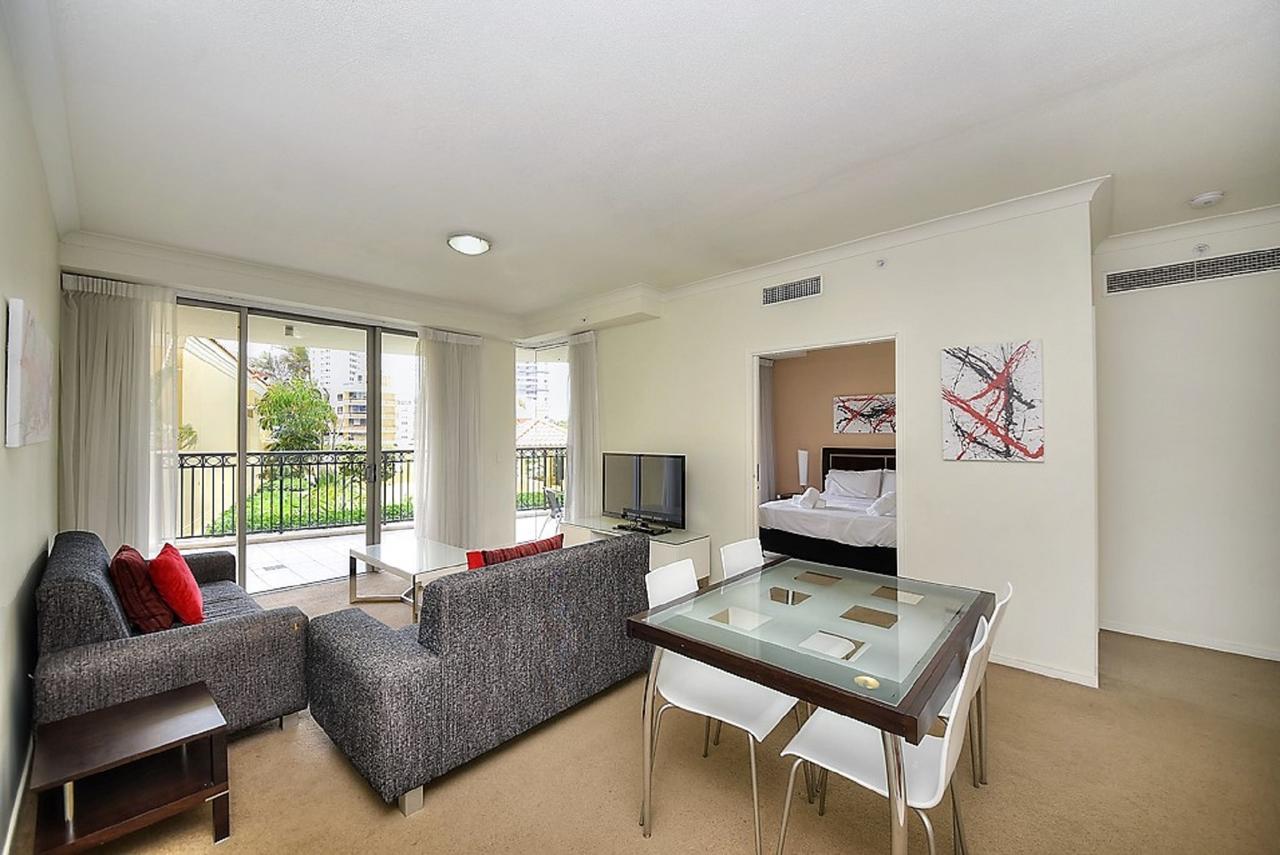 Apartment The Towers Of Chevron Renaissance - Holidays Gold Coast
