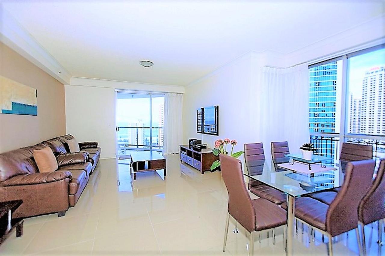 Apartment The Towers Of Chevron Renaissance - Holidays