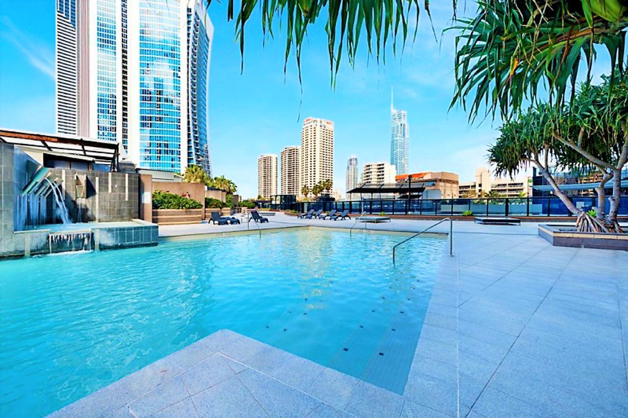 Circle On Cavil Holidays Gold Coast