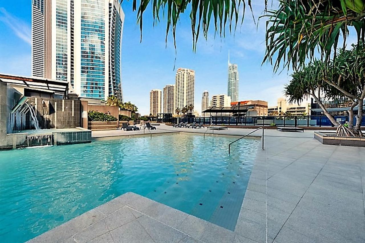 Circle On Cavil Holidays Apartment *