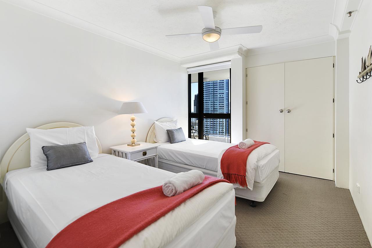 Surfers Century Oceanside 4* Gold Coast