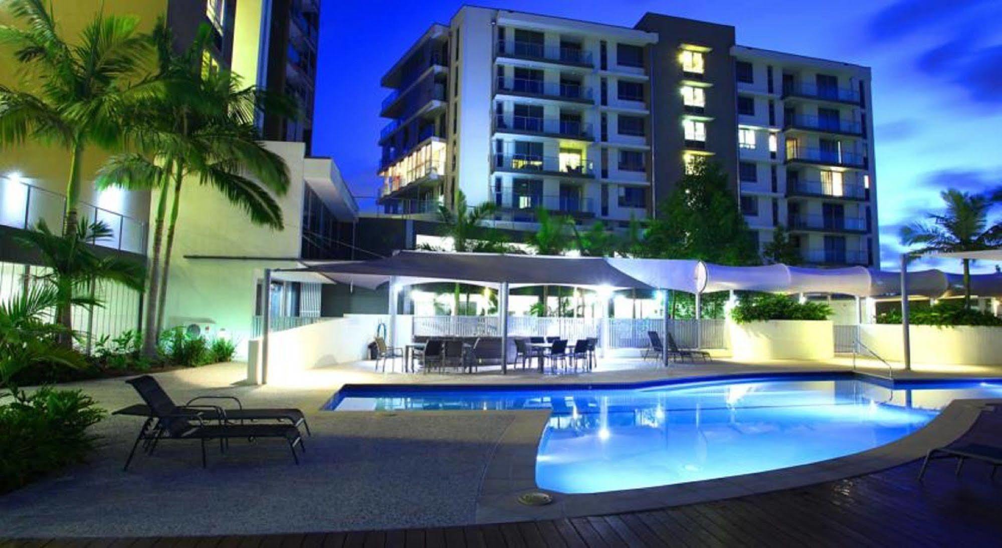 Signature Waterfront Aparthotel