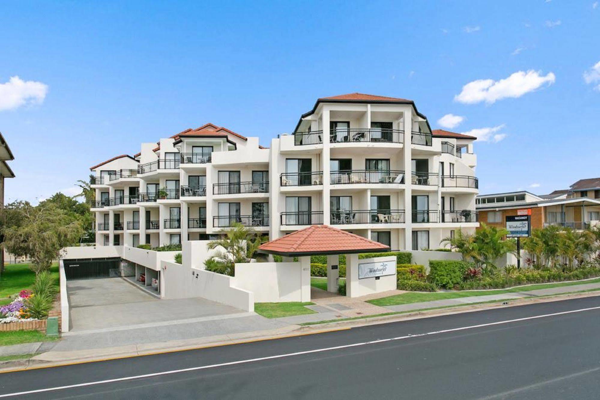 Windsurfer 4* Gold Coast