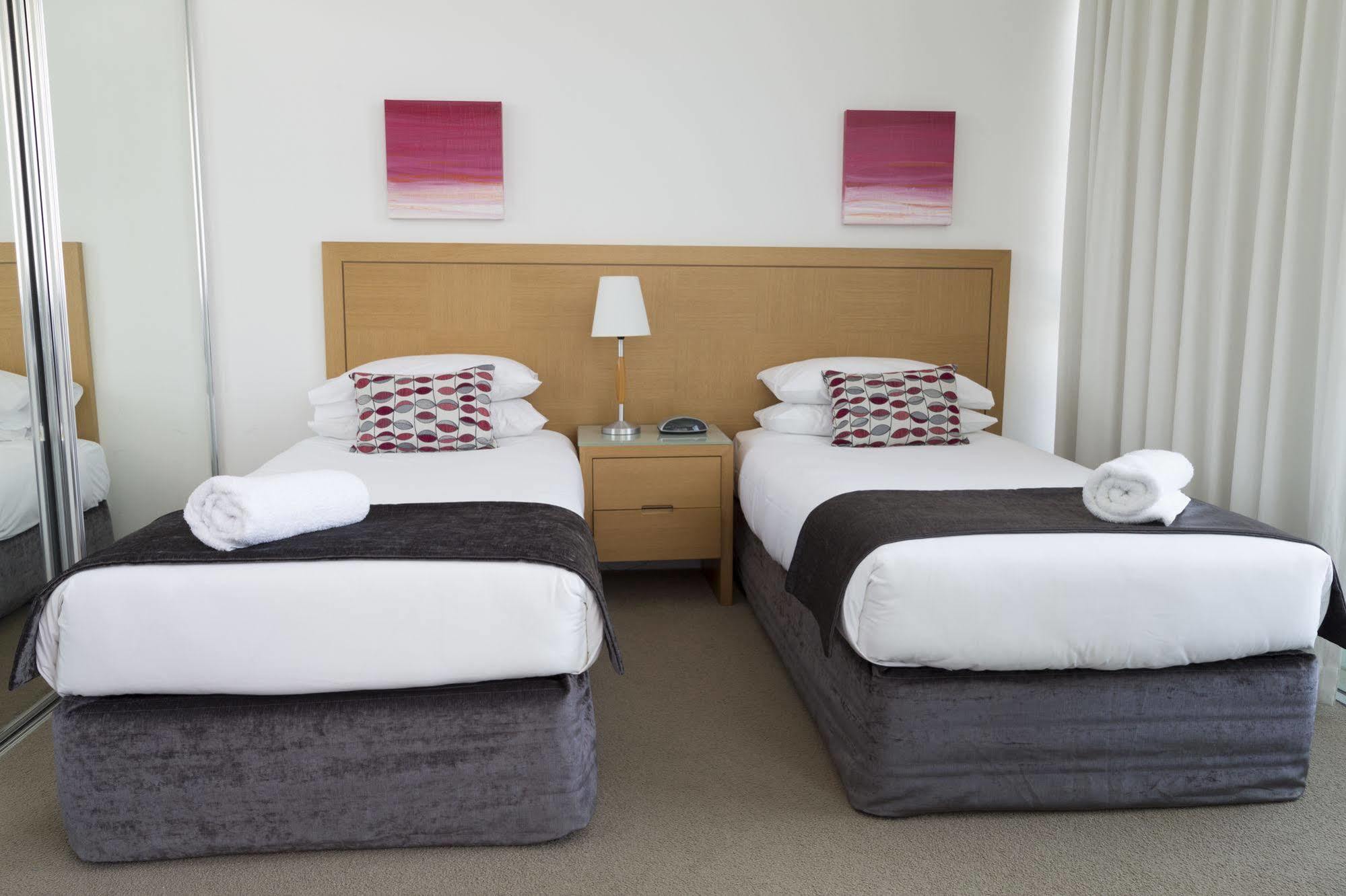 Ultiqa Freshwater Point Broadbeach Resort