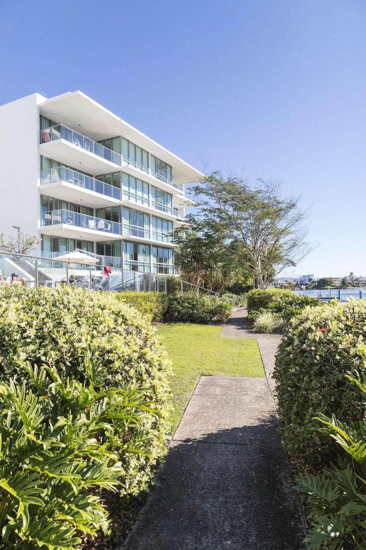Ultiqa Freshwater Point Broadbeach Resort 4*