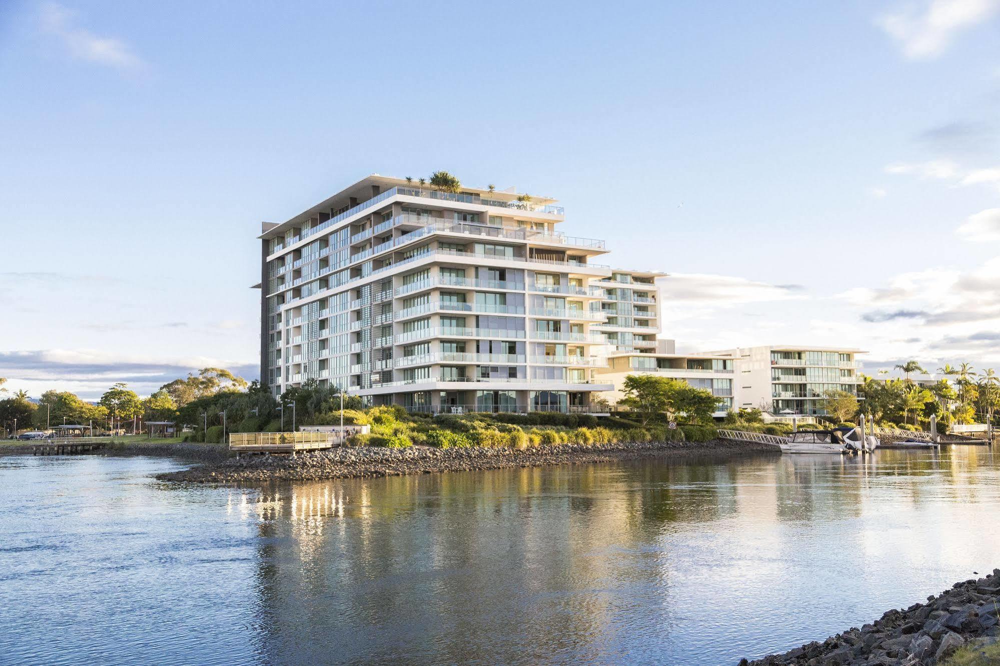 Ultiqa Freshwater Point Broadbeach 4*