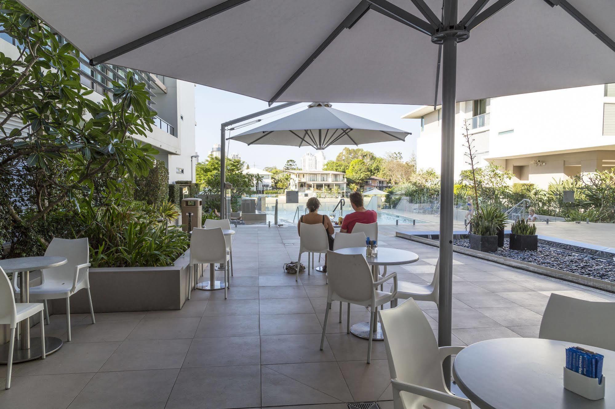 Ultiqa Freshwater Point Broadbeach Resort 4*