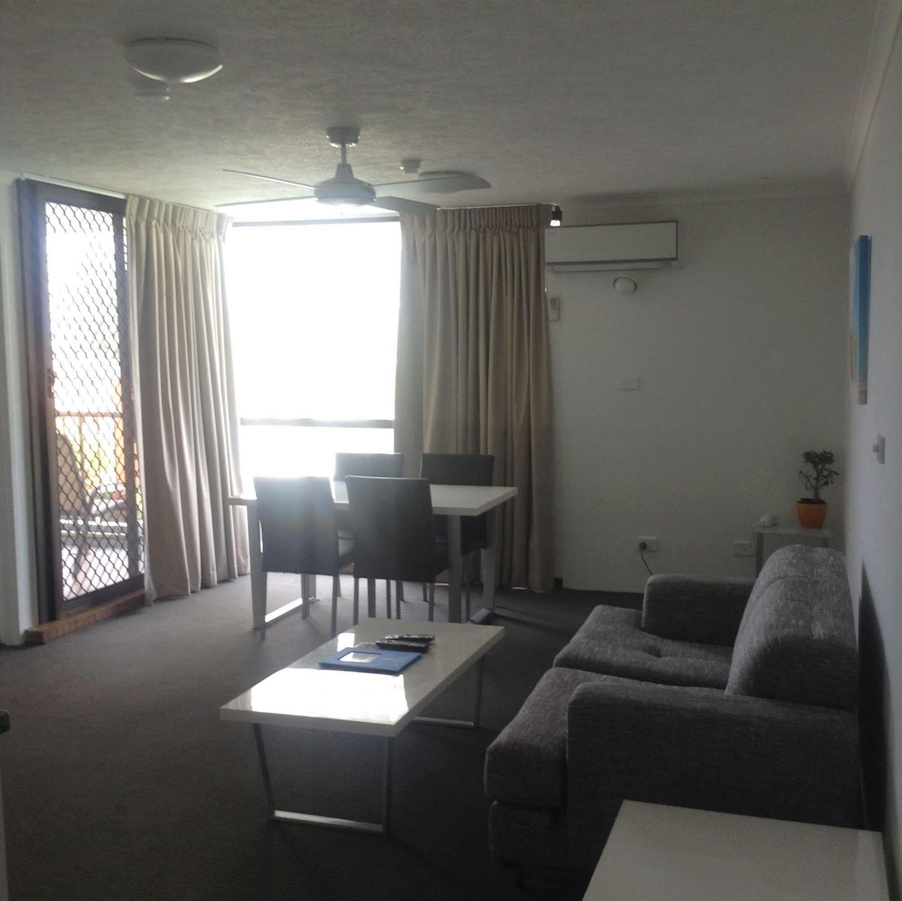 Burleigh Gardens North Hi-rise 3*