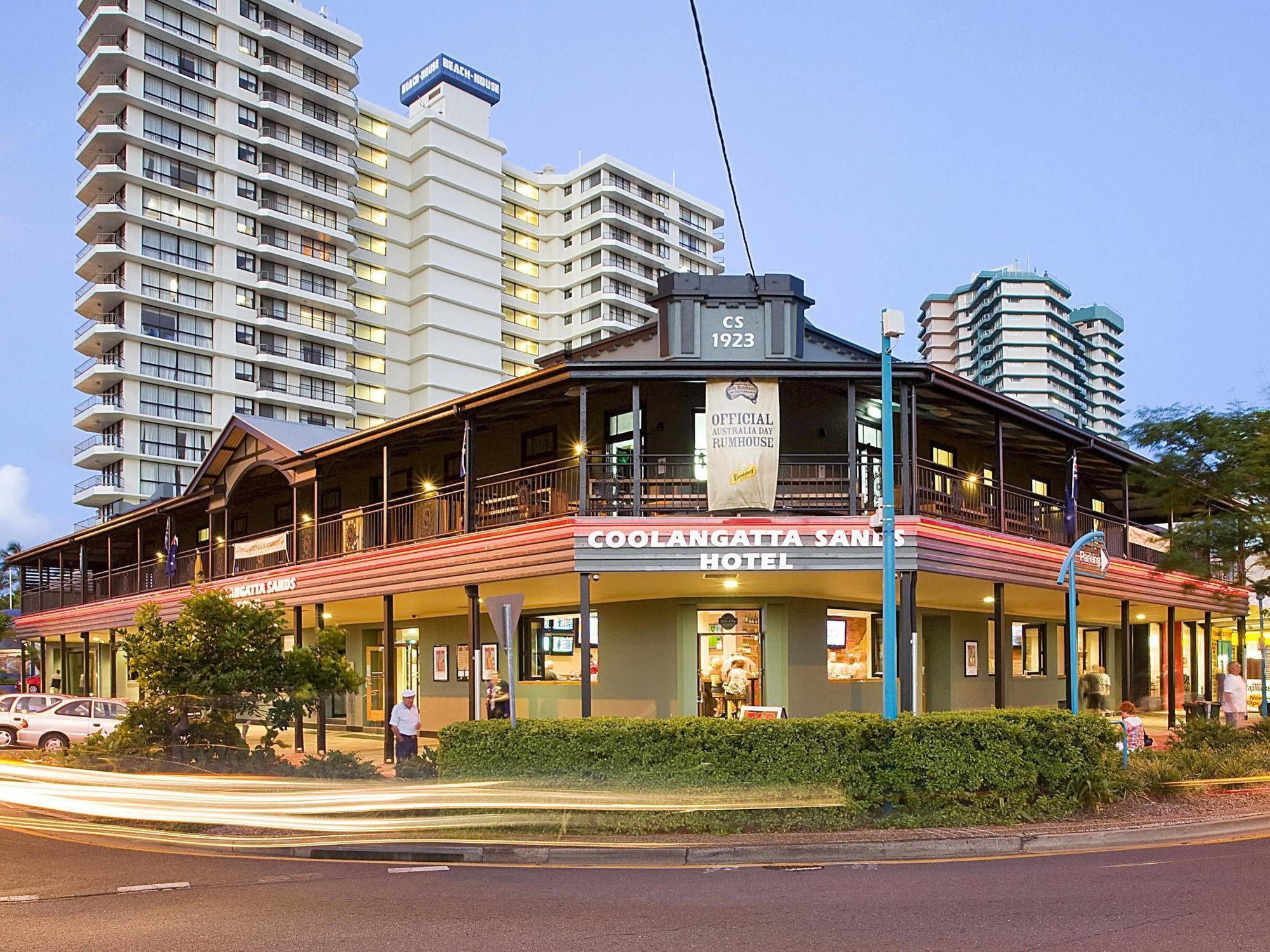Coolangatta Sands Hotel Hostel
