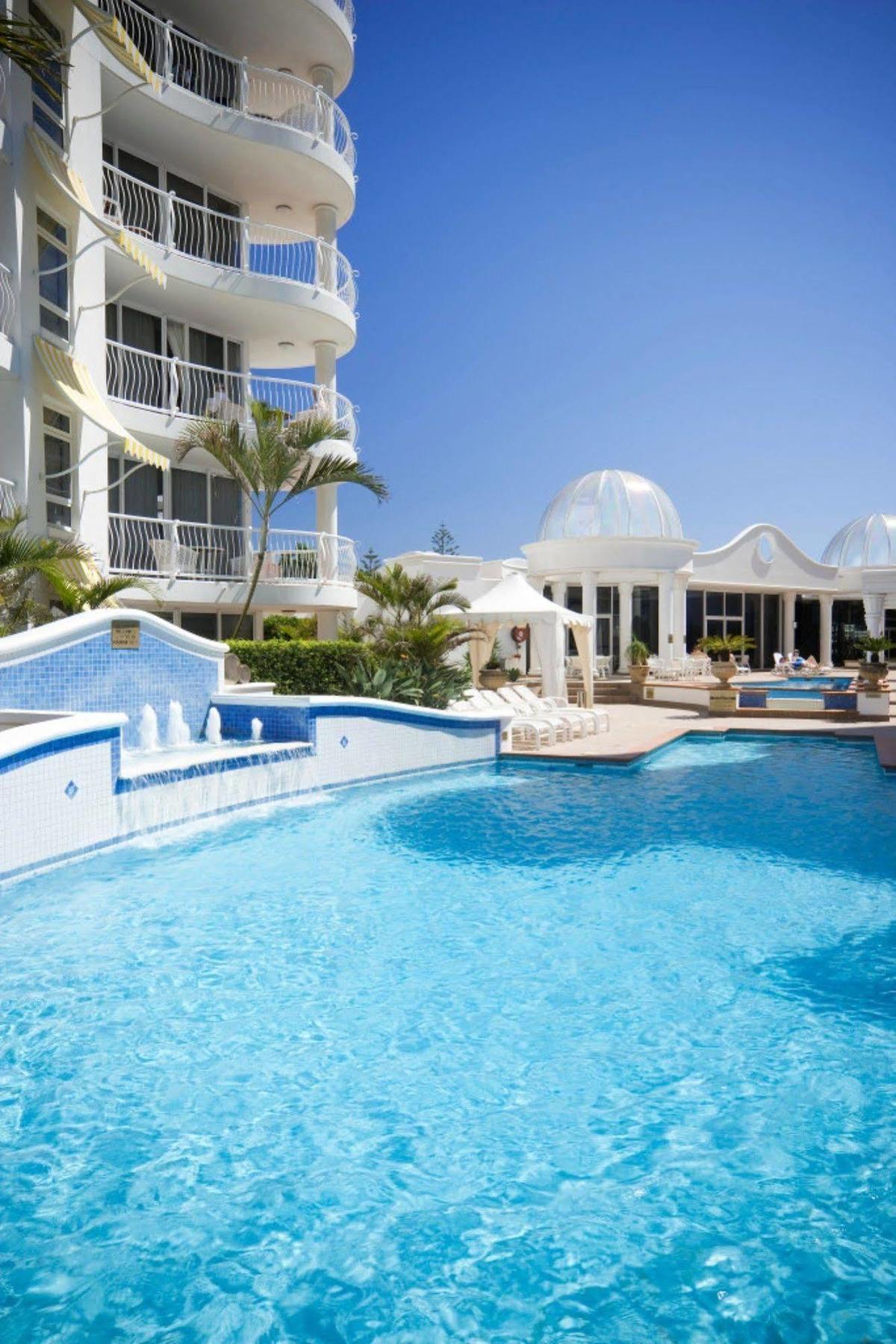 Resort The Phoenician