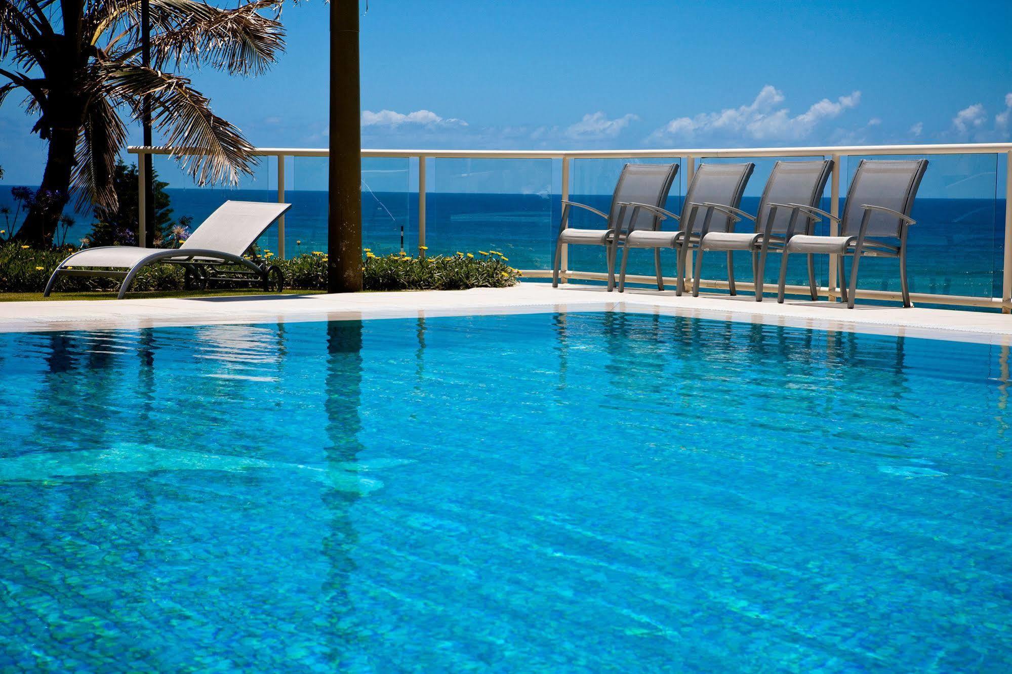 Paradise Centre Aparthotel 4*