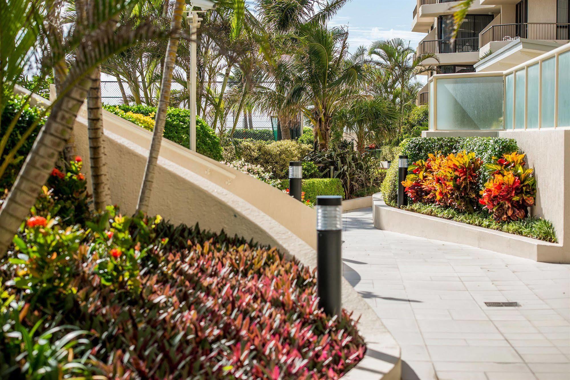 Paradise Centre Aparthotel