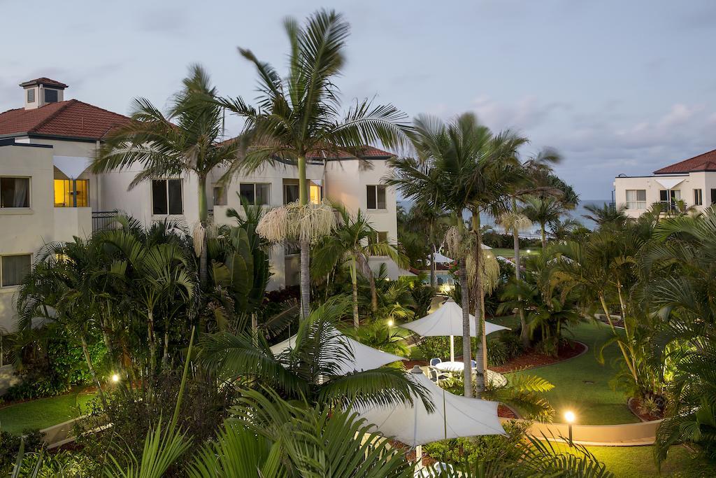 Golden Riviera Absolute Beachfront 4*