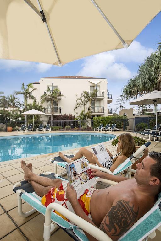 Golden Riviera Absolute Beachfront Resort 4*