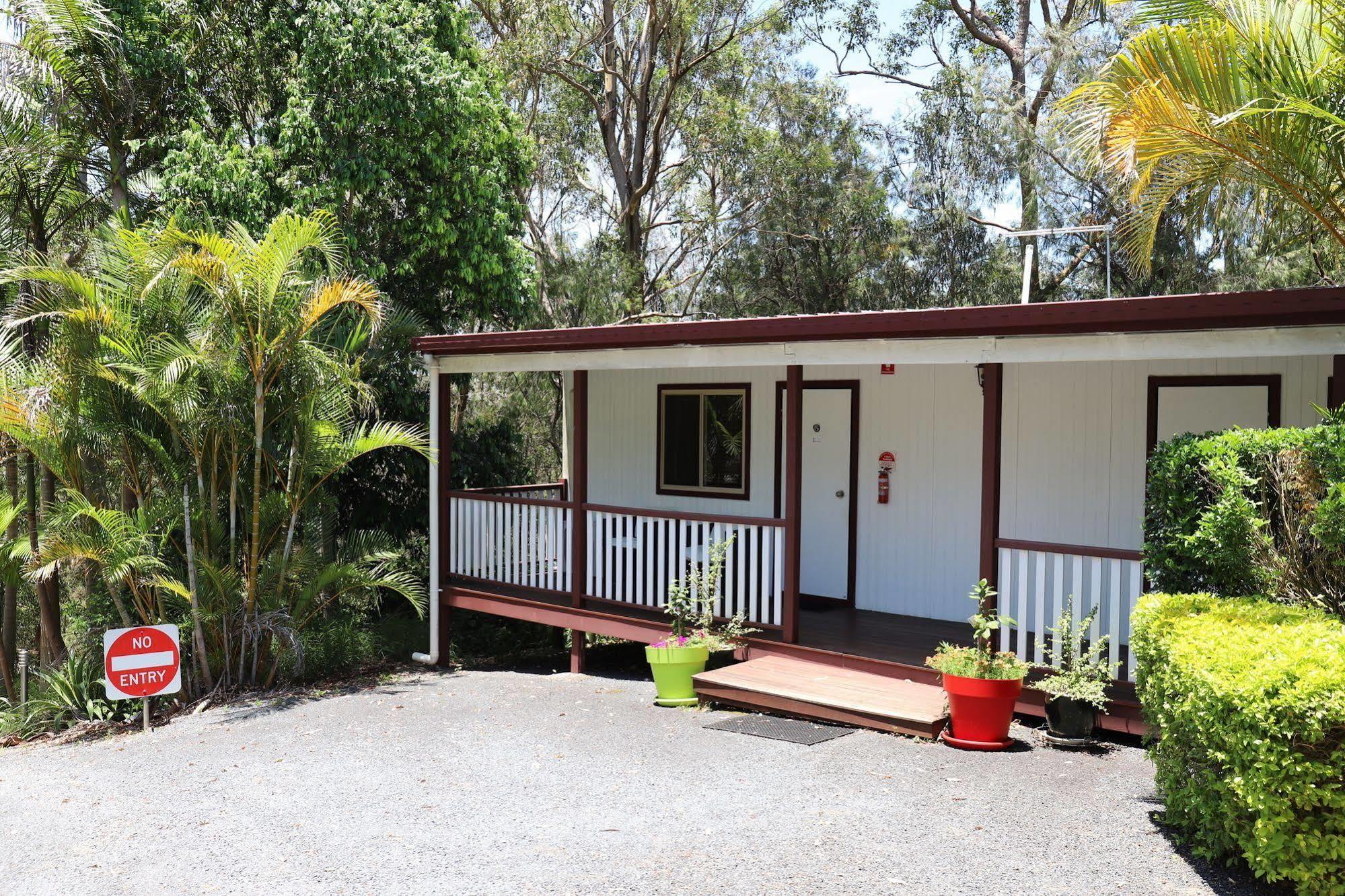 Hilltop On Tamborine Guest house