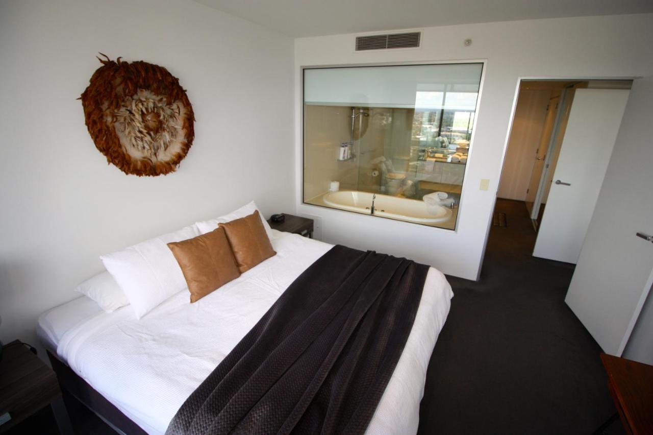 Cavill Avenue Luxury Private Apartment Gold Coast
