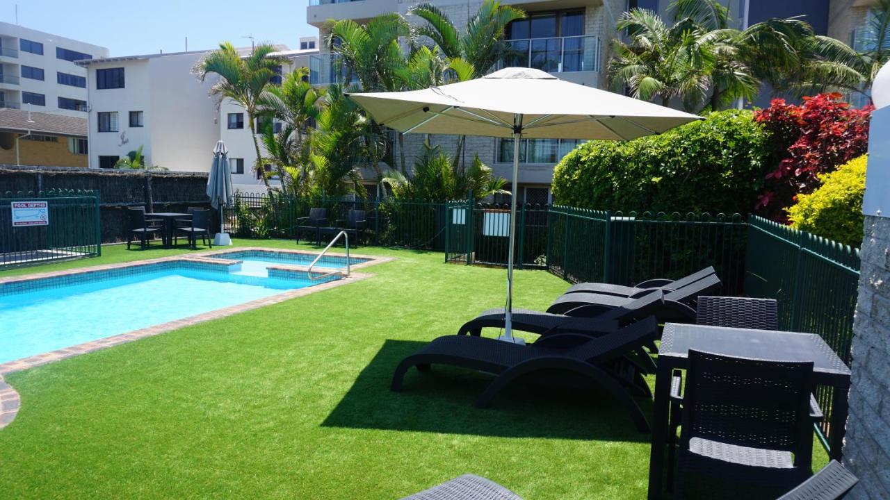 Pacific Surf Absolute Beachfront Aparthotel